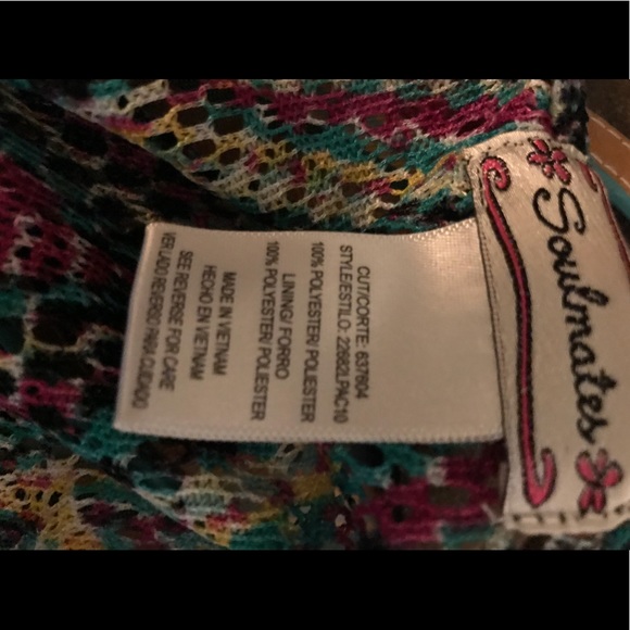 Top - Picture 2 of 4